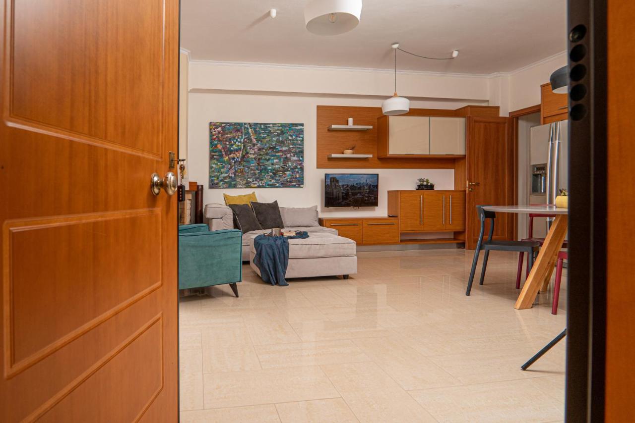 Contemporary 2 Bedroom 5 Min Walk From Center Apartment Kissamos