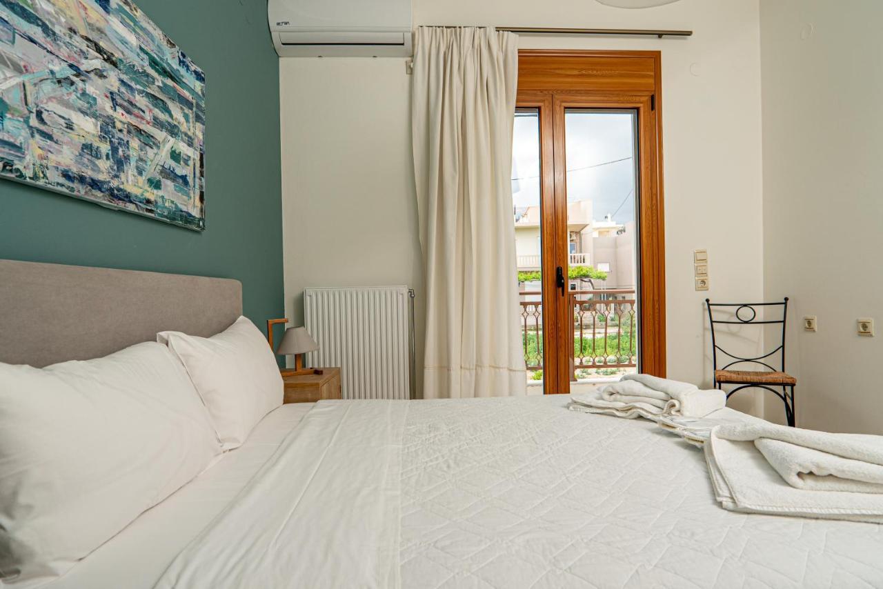 Contemporary 2 Bedroom 5 Min Walk From Center Apartment