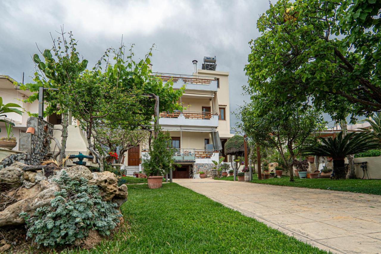 Contemporary 2 Bedroom 5 Min Walk From Center Apartment