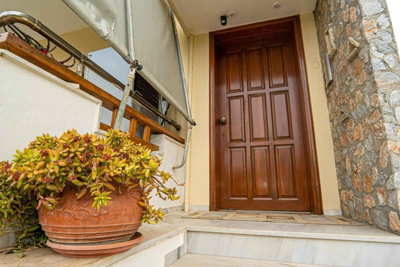 Contemporary 2 Bedroom 5 Min Walk From Center